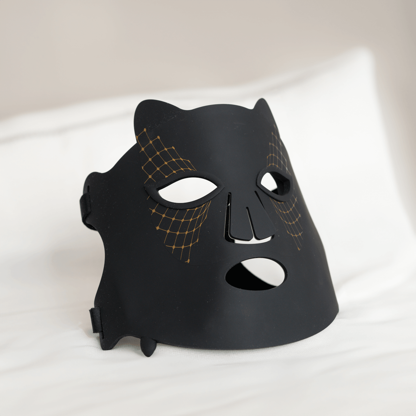 {{ lichttherapie }} - {{ Facialmask }}